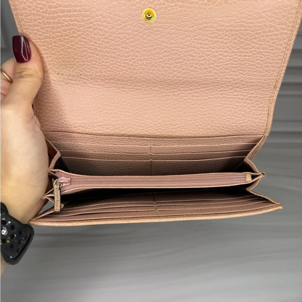 Gucci Light Pink Pebbled Leather Snap Closure Long Wallet | Full Inclusion - Picture 7 of 9